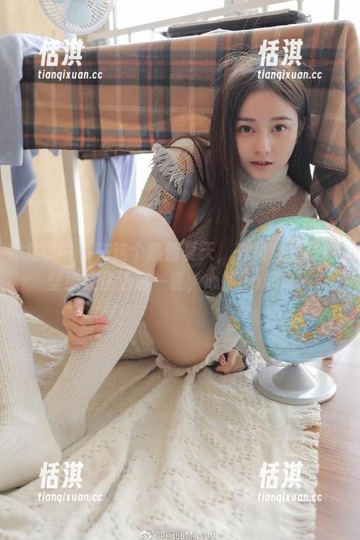 尤果网-齐贝贝 尤果网 - 在这个热情夏天,齐贝贝的写真壁纸让你清凉一夏,心情up起来!