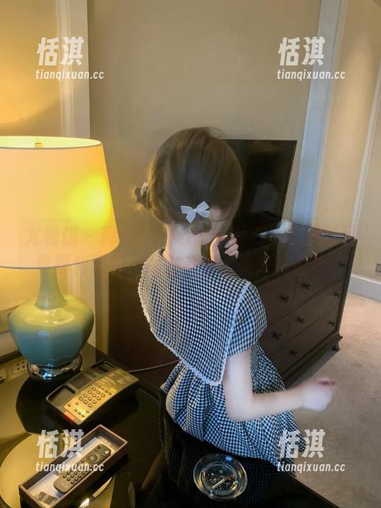 尤物馆 - 释放你的心情：温心怡的妹妹写真福利图包，尽在其中，快来体验吧！