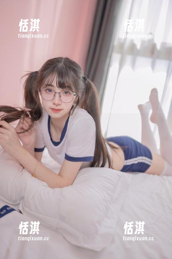 尤蜜荟-Mila豆嘟嘟 尤蜜荟 - Mila豆嘟嘟的视界攻略:原创妹妹作品原图,让壁纸更有艺术感!
