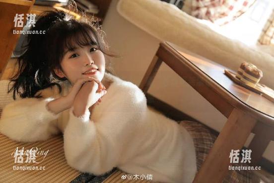 希希Gina 微密圈 - 希希Gina毛衣写真作品集,最新更新带你感受绚丽的冬日气息