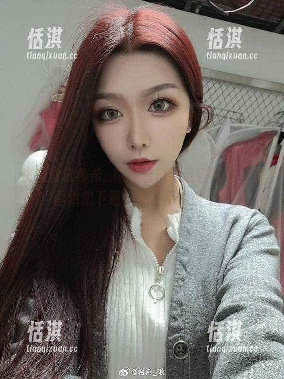 希希_啾 快来欣赏希希_啾的暗黑通讯官写真,原图供您下载,绝对不容错过!