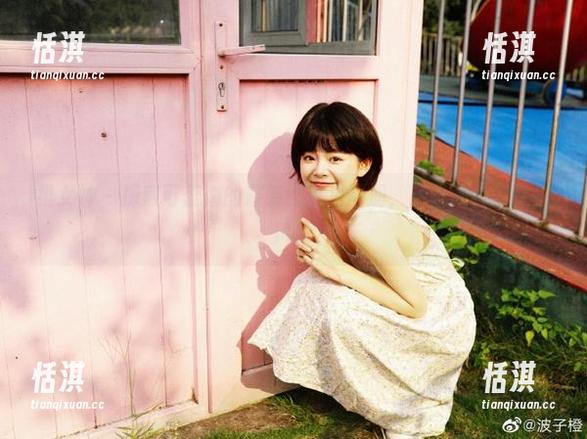 推女神 - 探索可蕊娜的最新比基尼图册，展现独特的夏日风格