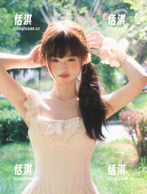 微密圈 - 与“无欲无求的推土君”一起畅游，她的套装写真集分享让你心动不已
