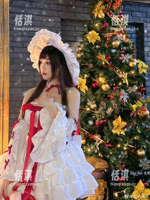 杏子夫人 高清美图中,“杏子夫人”与“豹纹护士”的精彩碰撞令人忍俊不禁