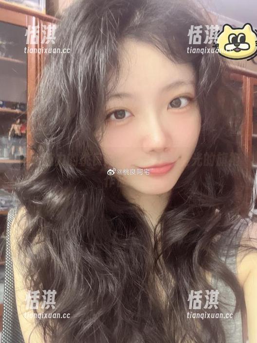 桃良阿宅 充满魅力的桃良阿宅,展示无圣光的旗袍作品之美