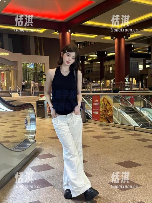 梦丝女神 - 璇璇学姐带来的视觉追寻，完美美图与壁纸大赏！