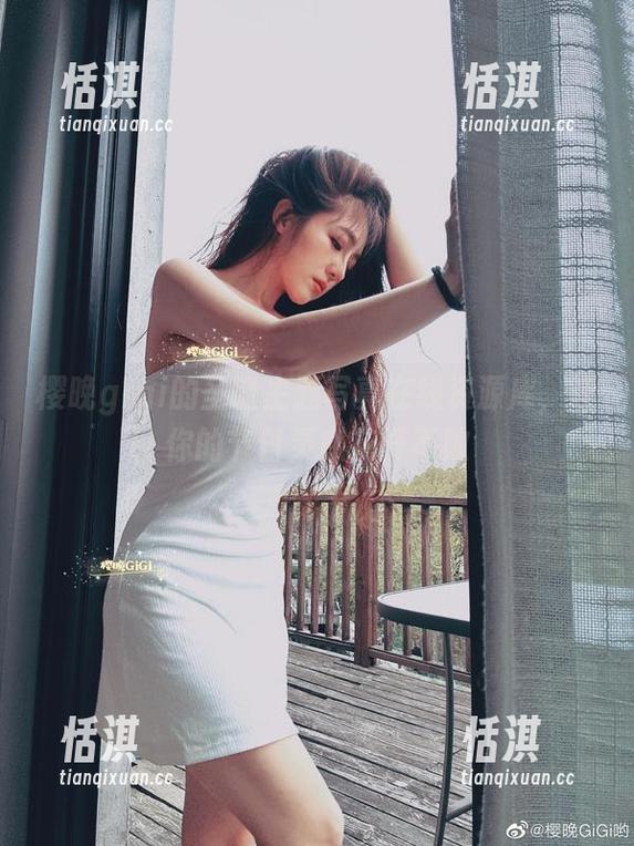 樱晚gigi 樱晚gigi的圣诞主题写真在线资源库,让你的节日灵感花开不败