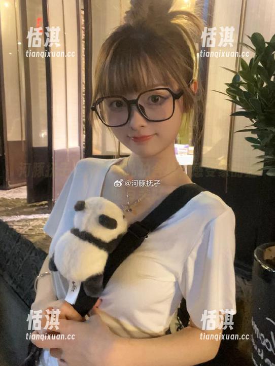 河豚抚子居家少女私拍合集，感受家的温暖与美好
