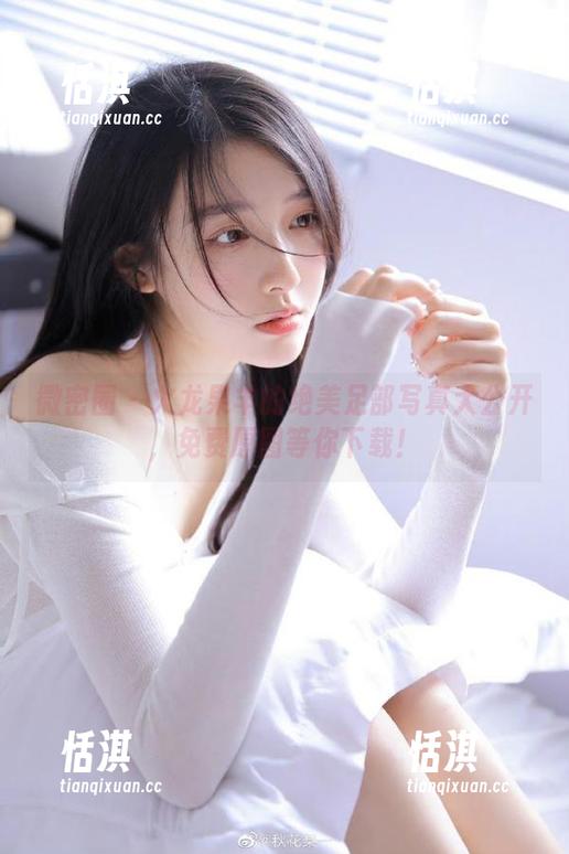 微密圈 - 火龙果羊的绝美足部写真大公开，免费原图等你下载！
