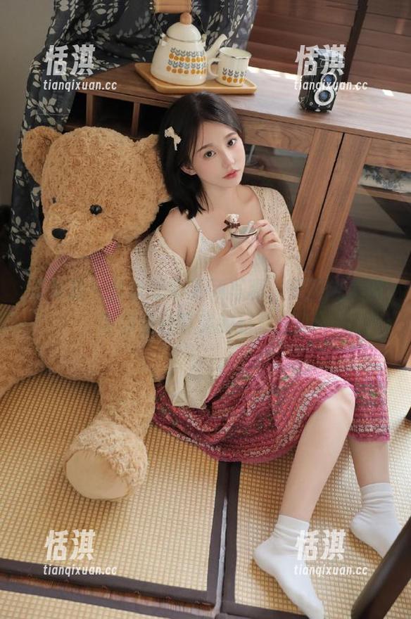 爱美足-丝丝 爱美足 - 丝丝奶牛系列写真,无圣光美图带你走进真实的日常生活