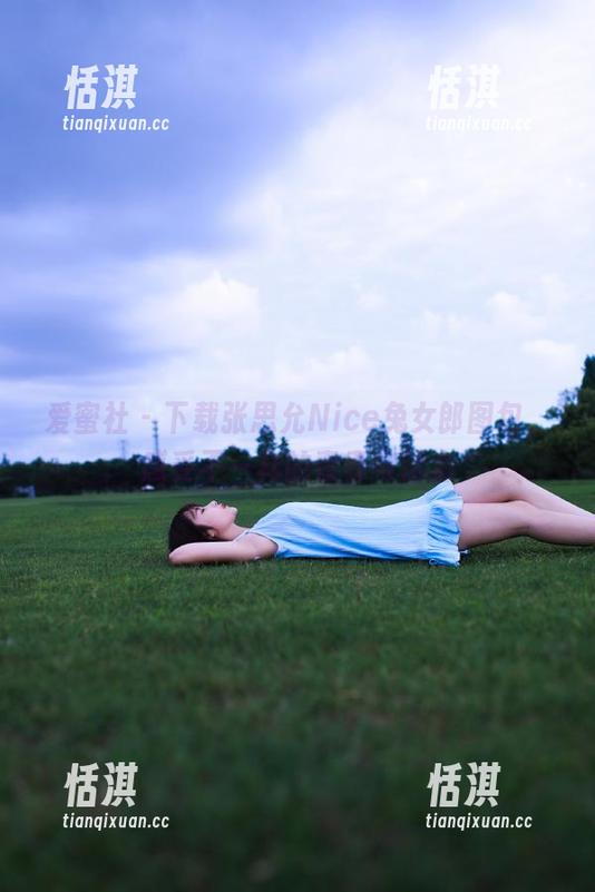 爱蜜社 - 下载张思允Nice兔女郎图包，感受不一样的青春与活力