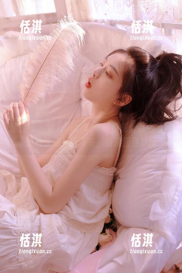 爱蜜社 - 雪儿Cier的专属私房蕾丝合集，浪漫气息扑面而来，仿佛置身梦境