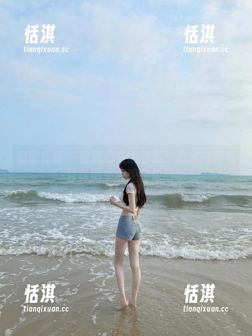 物恋传媒 - 萦绕心头的甜美：嘉木的睡衣写真图集展现轻松韵味