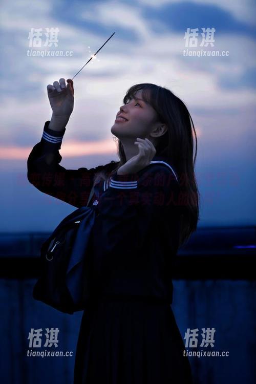 物恋传媒 - 高清下载小茶的户外写生活动，与你分享每一个真实动人的瞬间！