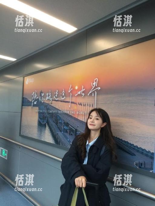 瑜瑾u 微密圈 - 走进瑜瑾u的礼服世界:图集与资源让你领略精致生活