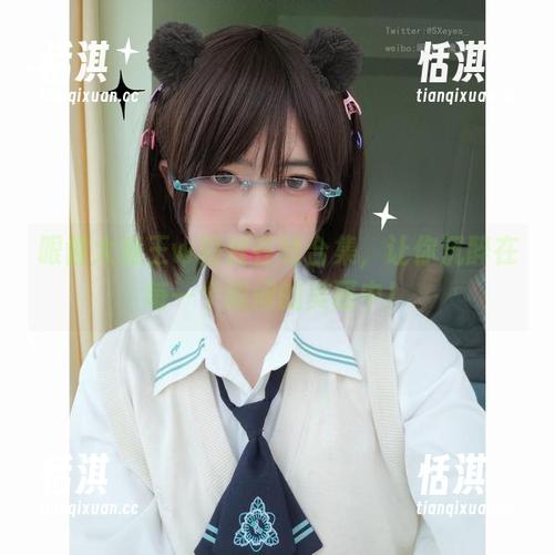 眼酱大魔王w短裙在线合集，让你沉醉在每一个瞬间的美丽中！
