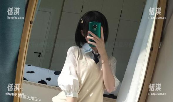 眼酱大魔王w惊艳发布最新作品集，深入探索小恶魔内衣的无限魅力与诱惑！