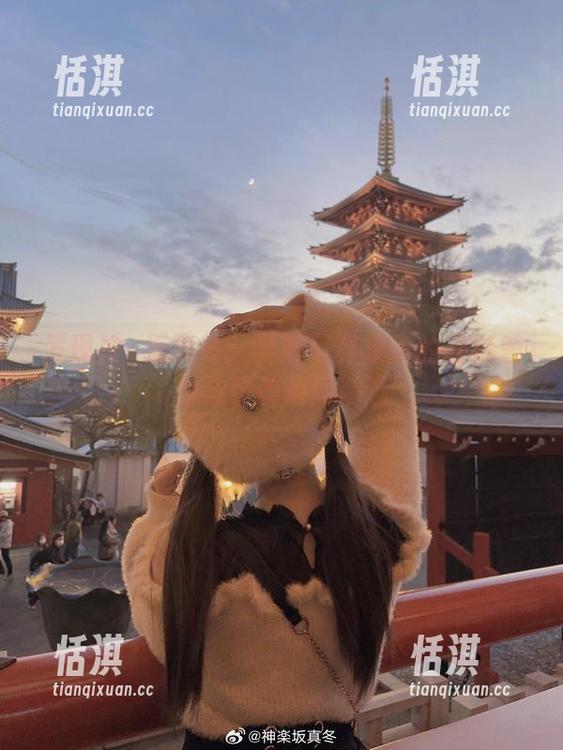 神楽坂真冬 发现神楽坂真冬:学妹写真集中的独特魅力与精美瞬间精选