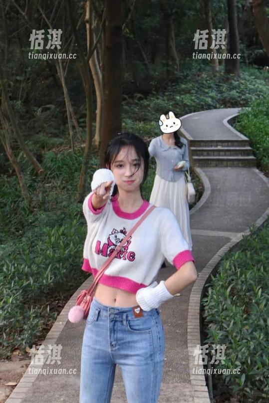 秀人网 - Barbie可儿的精彩浴缸写真作品集重磅更新，让你沉醉于梦幻般的瞬间！