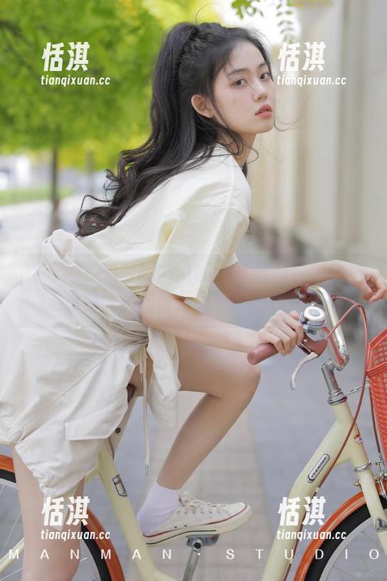秀人网 - 兜豆靓Youlina瑜伽写真大曝光，免费照片的背后竟藏着如此诱惑！