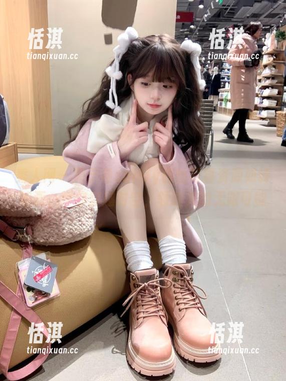 秀人网 - 周于希sandy白丝写真资源如诗如画，带你穿越时空，领略美的无限可能