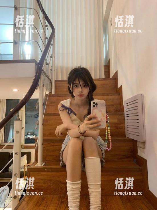 秀人网 - 最新发布！李雅柔182CM的万宁旅拍作品闪耀着青春与梦想！