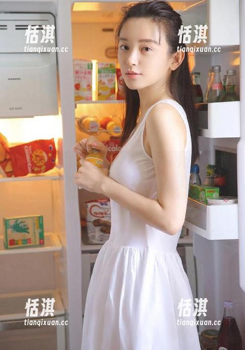 秀人网 - 一起探索林昔予yorki的温柔写真集，精选瞬间带你感受美好