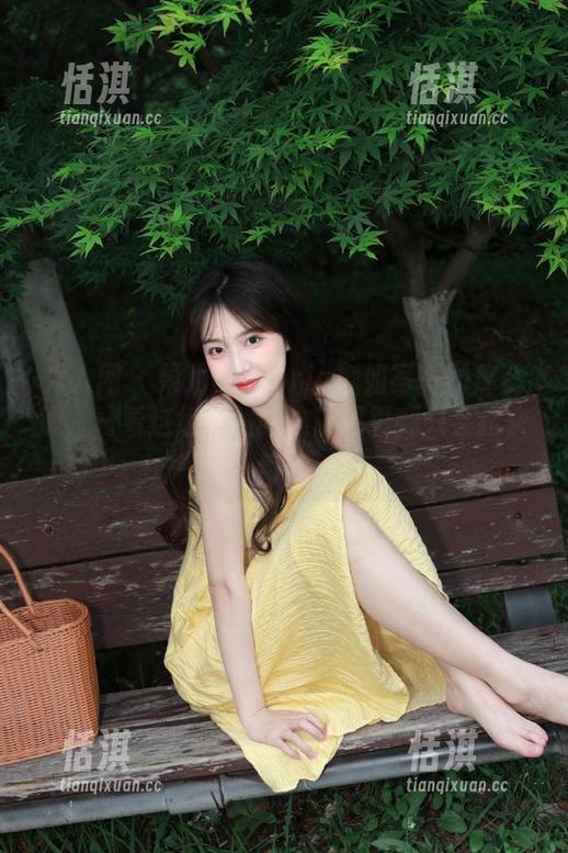 秀人网-果儿Victoria 秀人网 - 果儿Victoria御姐写真图库资源,看看这组美照,谁说摄影师只会按快门?