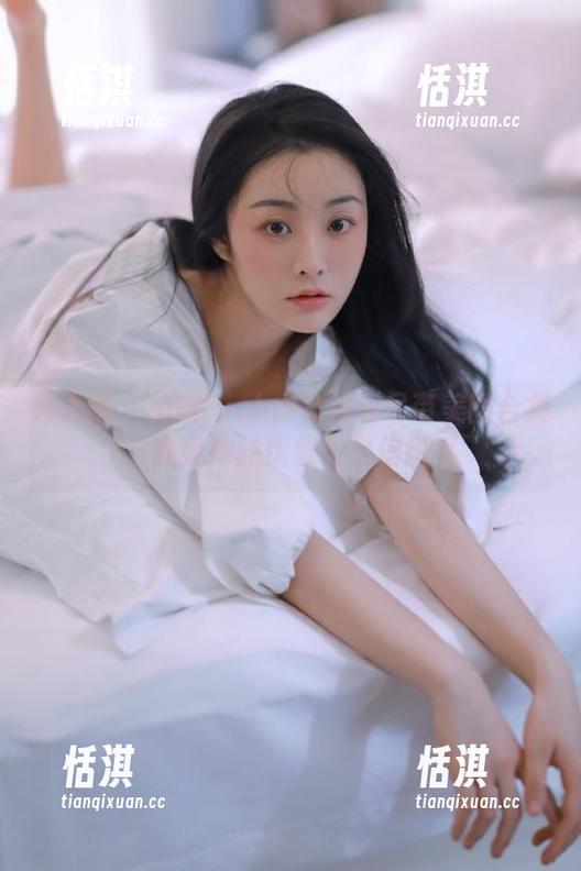 秀人网-柚琪Rich 秀人网 - 柚琪Rich倾情呈现吊带美图合集,感受她的优雅与自信风采