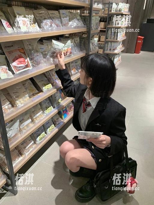 秀人网 - 探索最新沈蜜桃off灰丝写真资源，体会艺术与美的完美结合