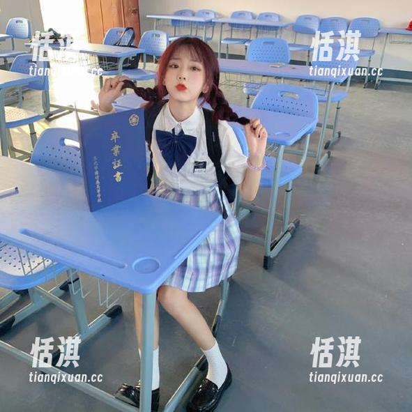 秀人网 - 王俪丁小宝贝独家私拍：性感皮衣套图，释放你的个性魅力