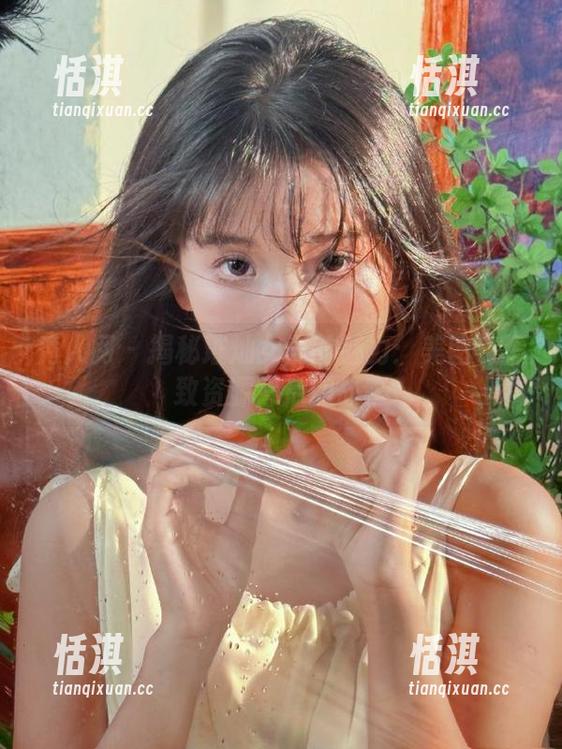 秀人网-璀灿 秀人网 - 揭秘璀灿女王的魅力:美图与精致资源背后的故事