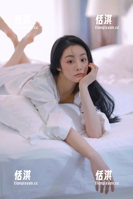 秀人网 - 资源共享！耶利亚美脚精彩写真，免费一键下载