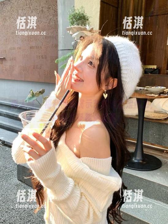 秀人网-艺轩 秀人网 - 福利图集展示艺轩的御姐魅力,尽情享受视觉盛宴