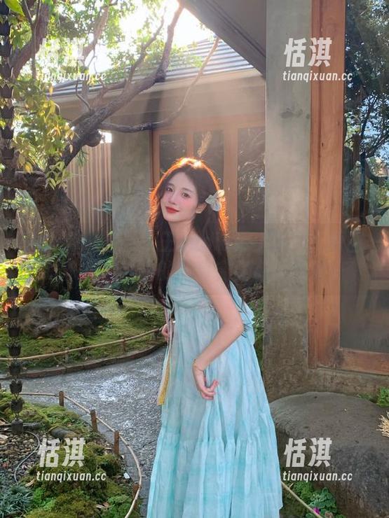 秀人网-雯大王susie 秀人网 - 当雯大王susie遇上镂空:原图让人怀疑人生的写真究竟有多精彩!