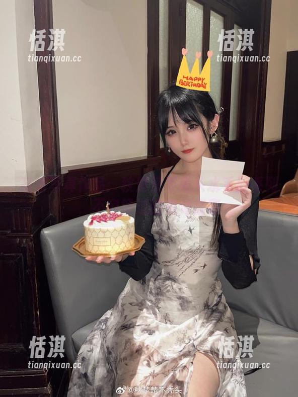 秋楚楚不秃头 高清写真作品:秋楚楚不秃头水手服系列,不容错过的视觉盛宴