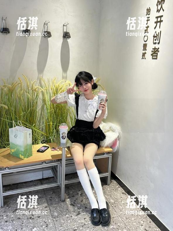 紧急企划 - 小奶糕Milky旅拍作品原图资源分享，欣赏她的摄影灵感之旅