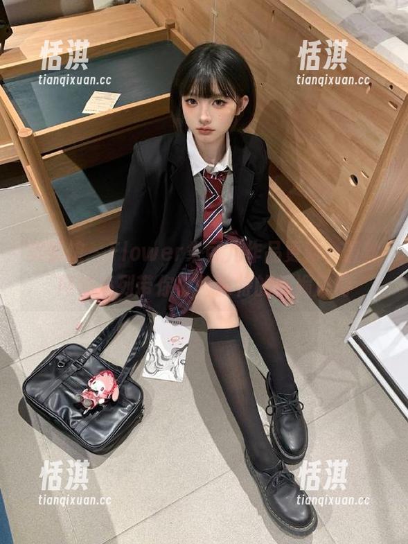 美媛馆 - Flower朱可儿作品更新，蕾丝网袜系列带你体验独特的妩媚风情