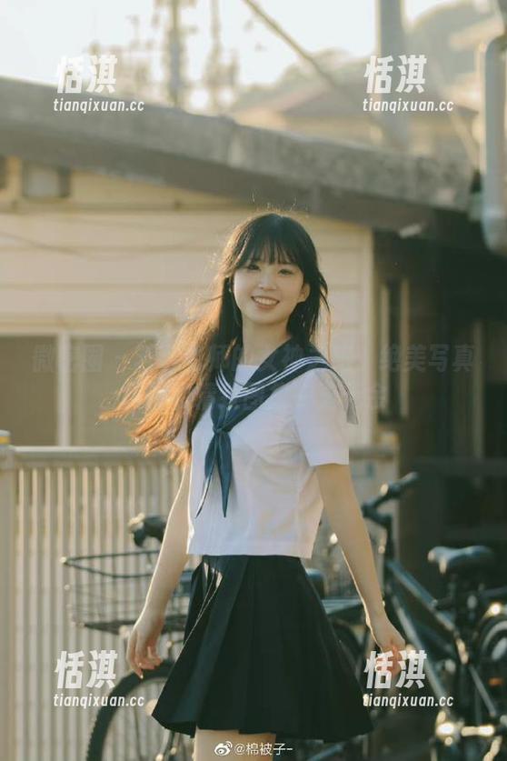 若若老师 微密圈 - 若若老师的女神之旅:绝美写真原图和精致图集一览无余