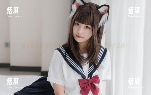 蜜汁猫裘 蜜汁猫裘白色内衣写真:这不是内衣,这是艺术品吗?