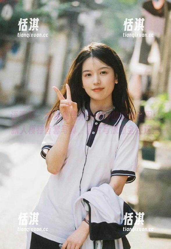 语画界 - 感受周思乔Betty的时尚氛围：新人模特首套写真，图片与原图全在这里