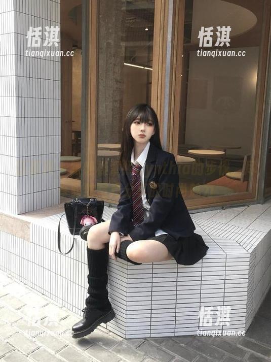 语画界-杨紫嫣Cynthia 语画界 - 跟随杨紫嫣Cynthia的步伐,尽享豹纹写真分享的时尚魅力