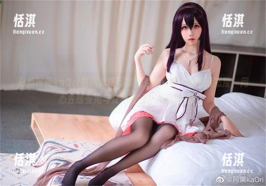 最新阿薰kaOri咎瓦尤斯写真照片传递出一种生活态度，用心去感受她与众不同的艺术表达方式！