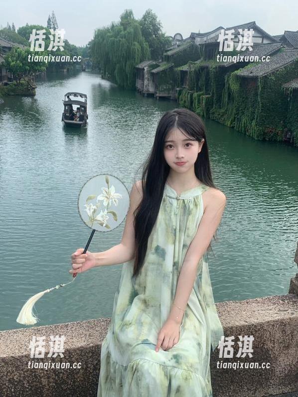 微密圈 - 高清护士套图，陈佩奇为你展现职业女性的魅力