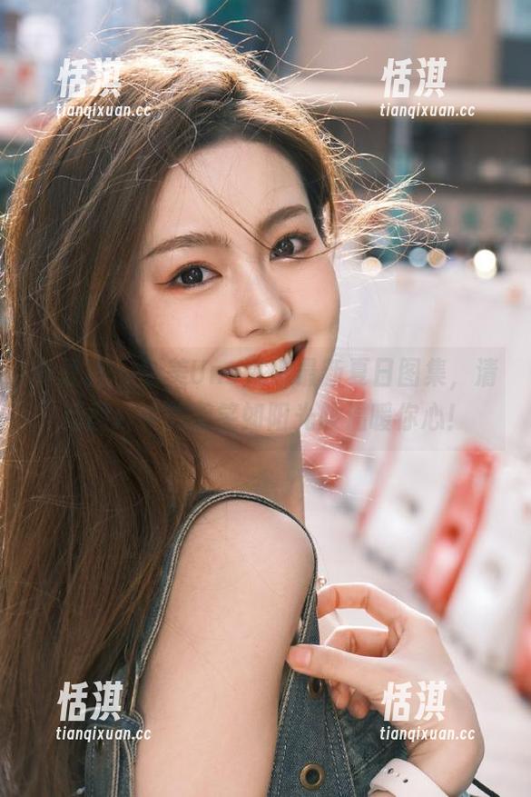 青豆客-Una尤娜 青豆客 - 甜美Una尤娜最新夏日图集,清新图片中的微笑如阳光般温暖你心!