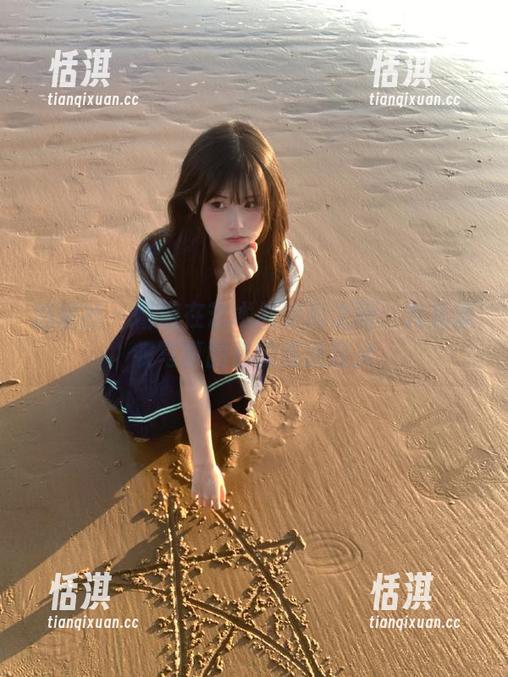 魅妍社 - 畅游在艺术与时尚之间：九儿泳衣写真图集的重新定义